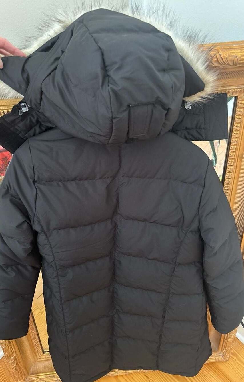 L.L.Bean Women's Ultrawarm 3/4 Down Coat with Faux-Fur Hood, Size XS, Black - Picture 6 of 8